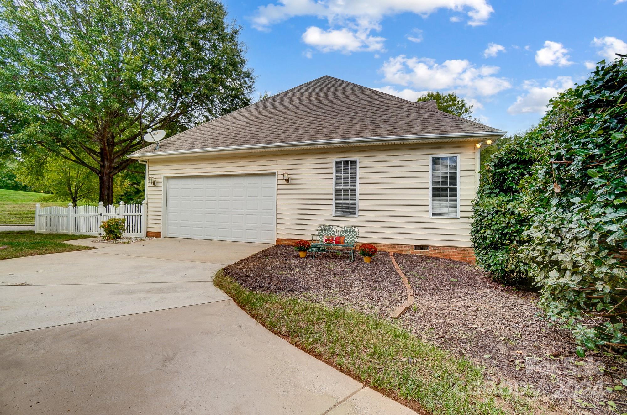 9822 Bailey Road Cornelius, NC 28031 - Photo 39 of 45 Gallery Image 39