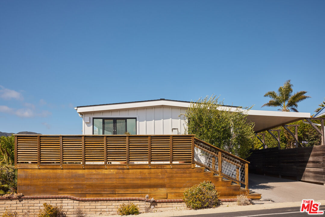 29500 Heathercliff Road, Unit 225 Malibu, CA 90265 - Photo 3 of 33