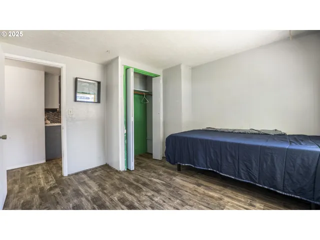 $299,900 | 89298 Sutton Lake Drive, Florence, OR 97439