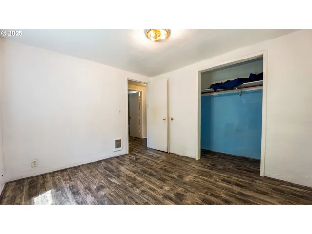 $299,900 | 89298 Sutton Lake Drive, Florence, OR 97439