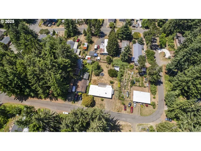$299,900 | 89298 Sutton Lake Drive, Florence, OR 97439