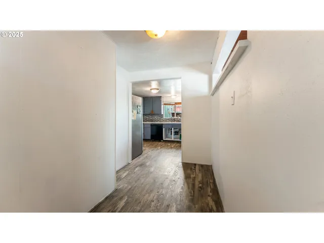 $299,900 | 89298 Sutton Lake Drive, Florence, OR 97439