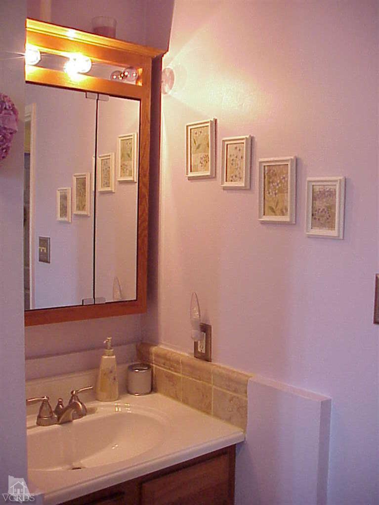 136 North Peck Road Santa Paula, CA 93060 - Photo 12 of 22 Additional Photo