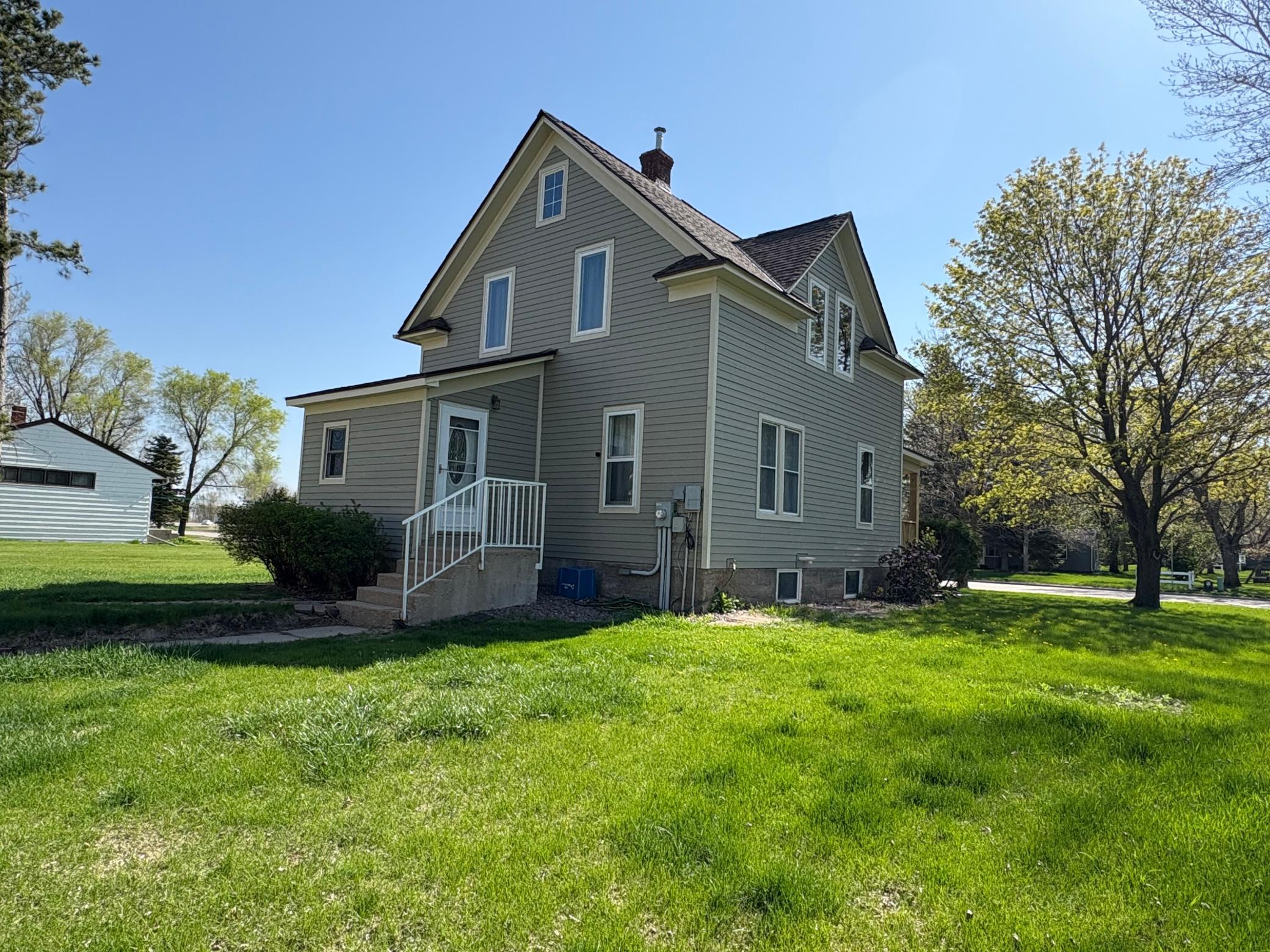 1105 13th Street North Benson, MN 56215 - Photo 2 of 32