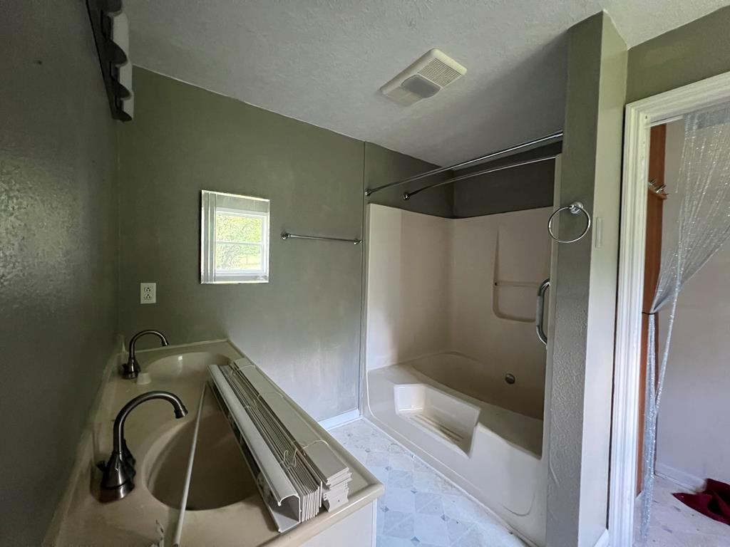 2810 Ben Sanders Road Dalzell, SC 29040 - Photo 8 of 21 Gallery Image 8