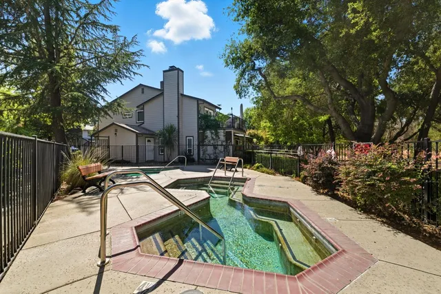 a picture of a bench in the window