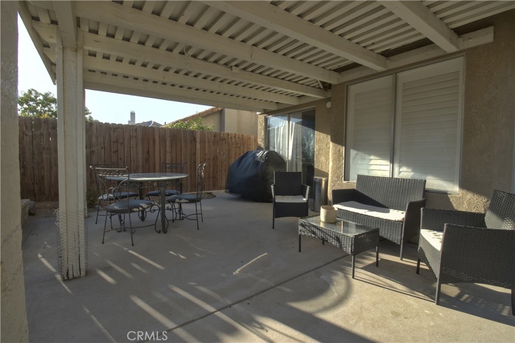 16429 Trelaney Road Fontana, CA 92337 - Photo 27 of 29 Gallery Image 27