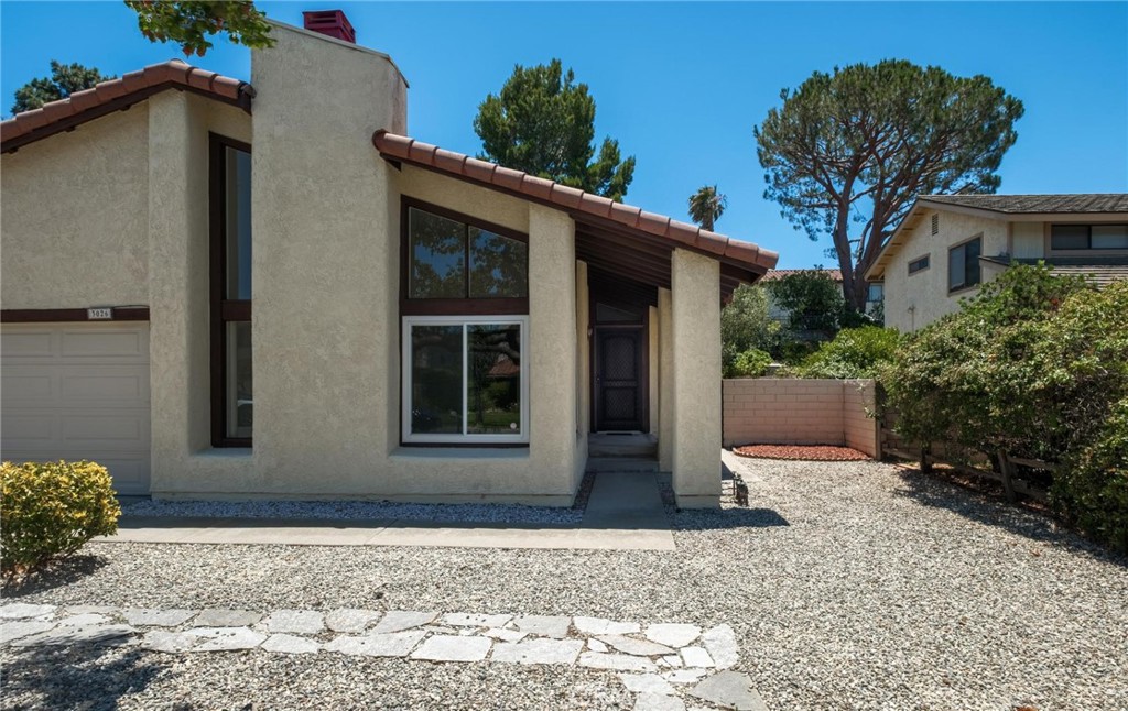 3026 Softwind Way Torrance, CA 90505 - Photo 3 of 36