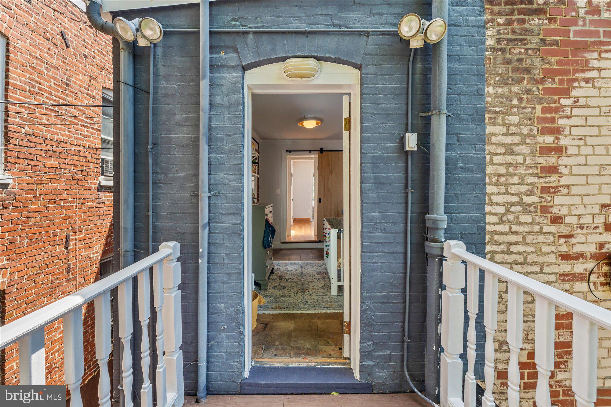 142 D Street Southeast Washington, DC 20003 - Photo 11 of 25