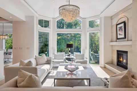$2,800,000 | 2112 Meeting Street, Minnetonka, MN 55391