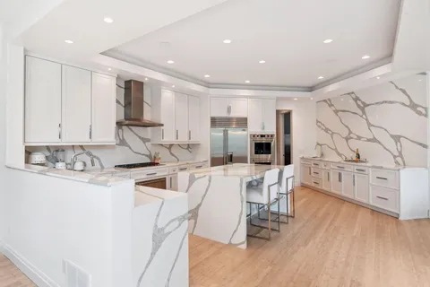 $2,800,000 | 2112 Meeting Street, Minnetonka, MN 55391