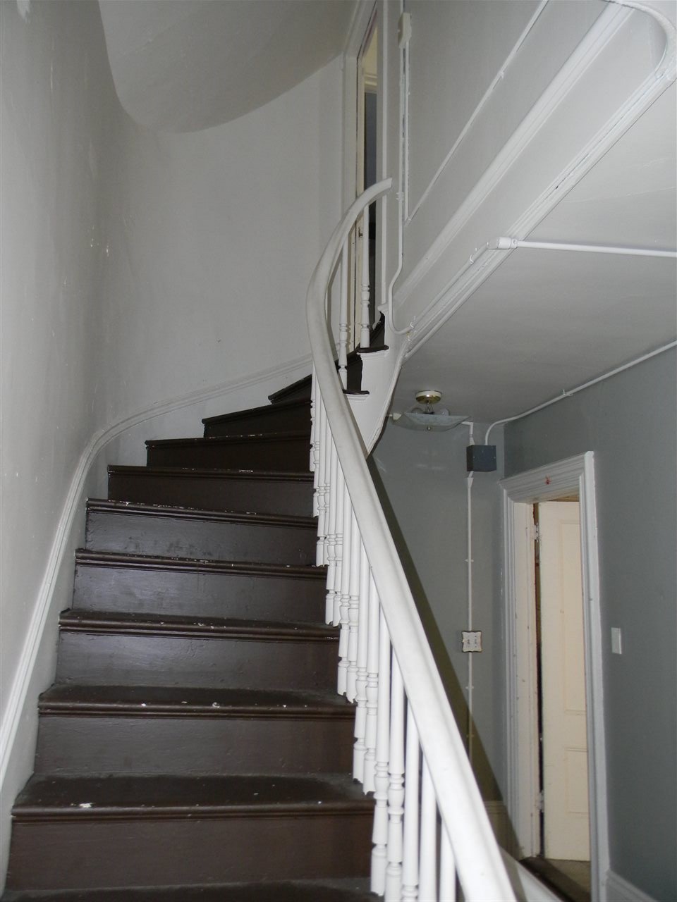 324 Merrimack Street Manchester, NH 03103 - Photo 9 of 34 Gallery Image 9