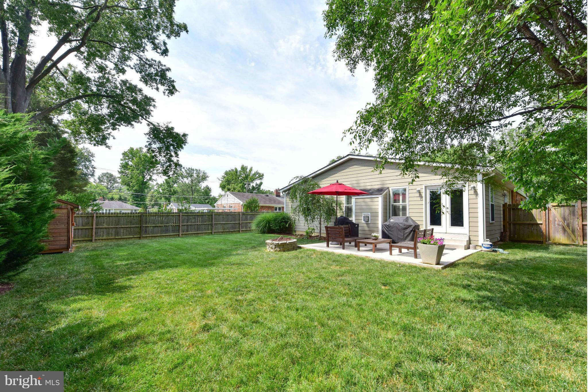 8011 Jackson Road Alexandria, VA 22308 - Photo 22 of 30 Rear view of home