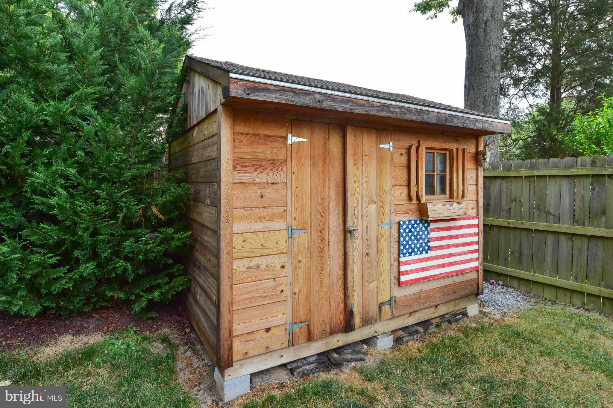 8011 Jackson Road Alexandria, VA 22308 - Photo 25 of 30 Shed #1