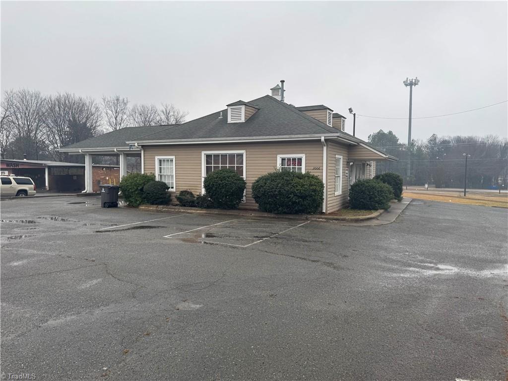 3073 High Point Road Winston-Salem, NC 27107 - Photo 2 of 32 Gallery Image 2