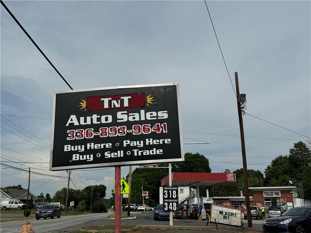 3073 High Point Road Winston-Salem, NC 27107 - Photo 5 of 32 Gallery Image 5