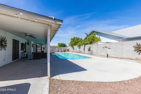 $649,500 | 3752 East Emerald Avenue, Mesa, AZ 85206