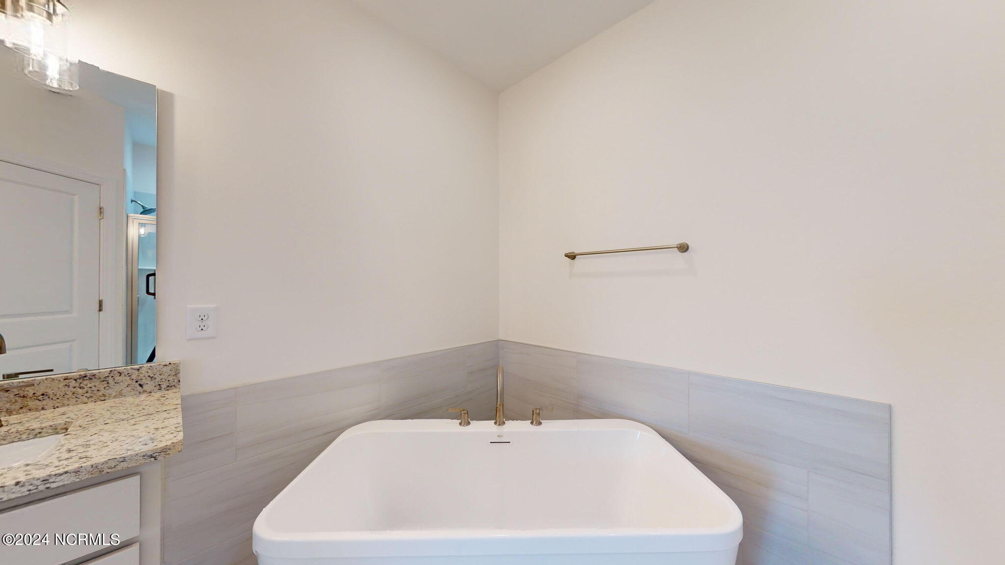 2025 Dartford Drive, Unit A Greenville, NC 27834 - Photo 17 of 45 39-web-or-mls-1404-Dorset-Dr-Unit-A-Gree