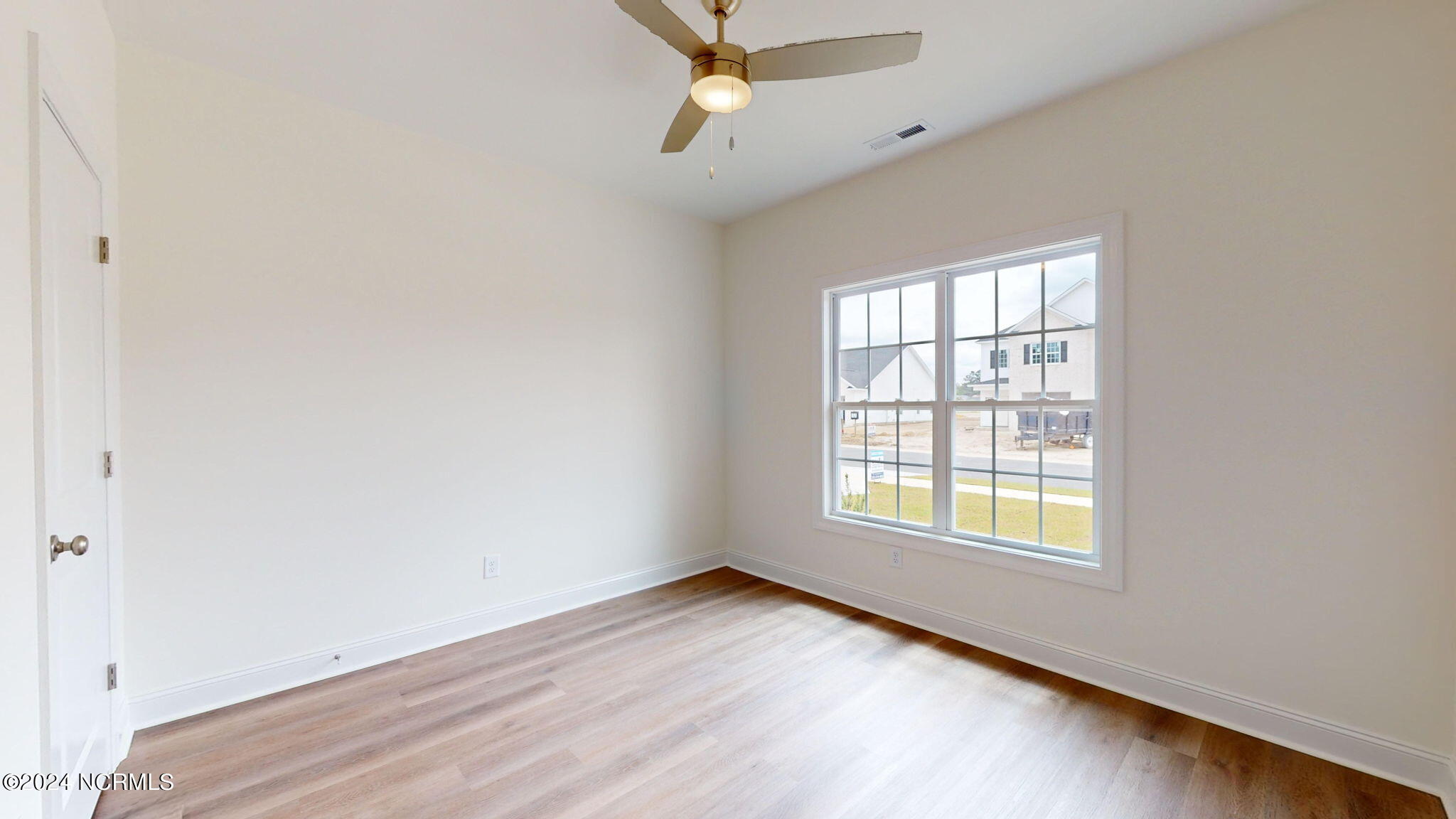 2025 Dartford Drive, Unit A Greenville, NC 27834 - Photo 10 of 45 32-web-or-mls-1404-Dorset-Dr-Unit-A-Gree