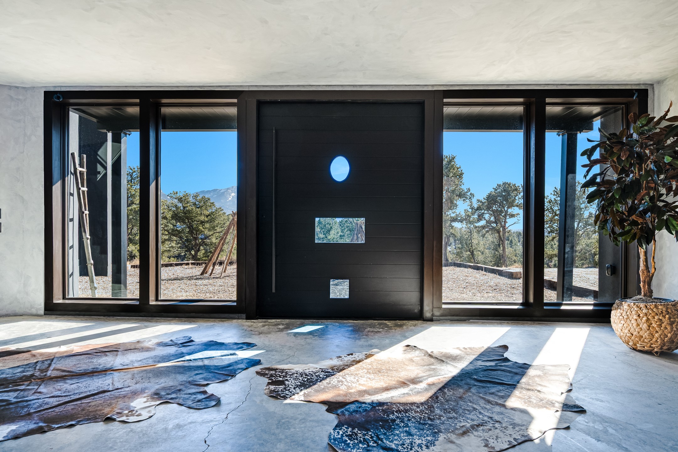 269 Duval Road El Prado, NM 87529 - Photo 17 of 59 Entry
