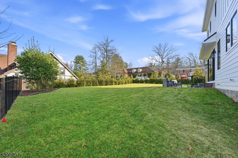 15 Sparta Road Short Hills, NJ 07078 - Photo 15 of 16 a view of yard with green space