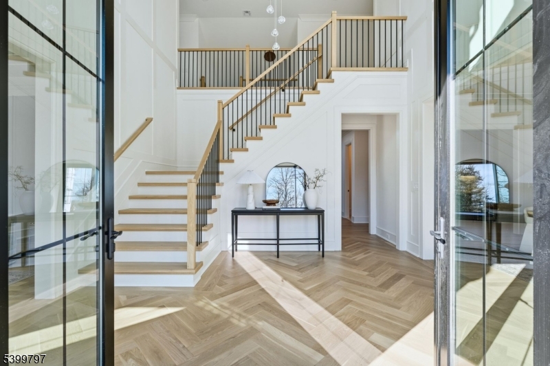 15 Sparta Road Short Hills, NJ 07078 - Photo 2 of 16 a view of entryway