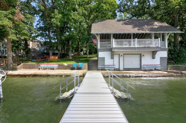 $2,700 | 543 Oakwood Trail, Twin Lakes, WI 53181