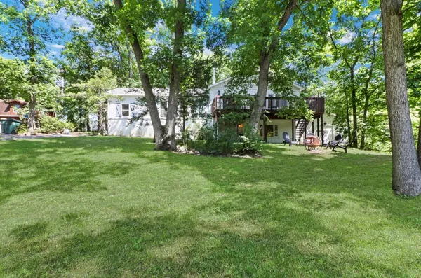 $2,700 | 543 Oakwood Trail, Twin Lakes, WI 53181
