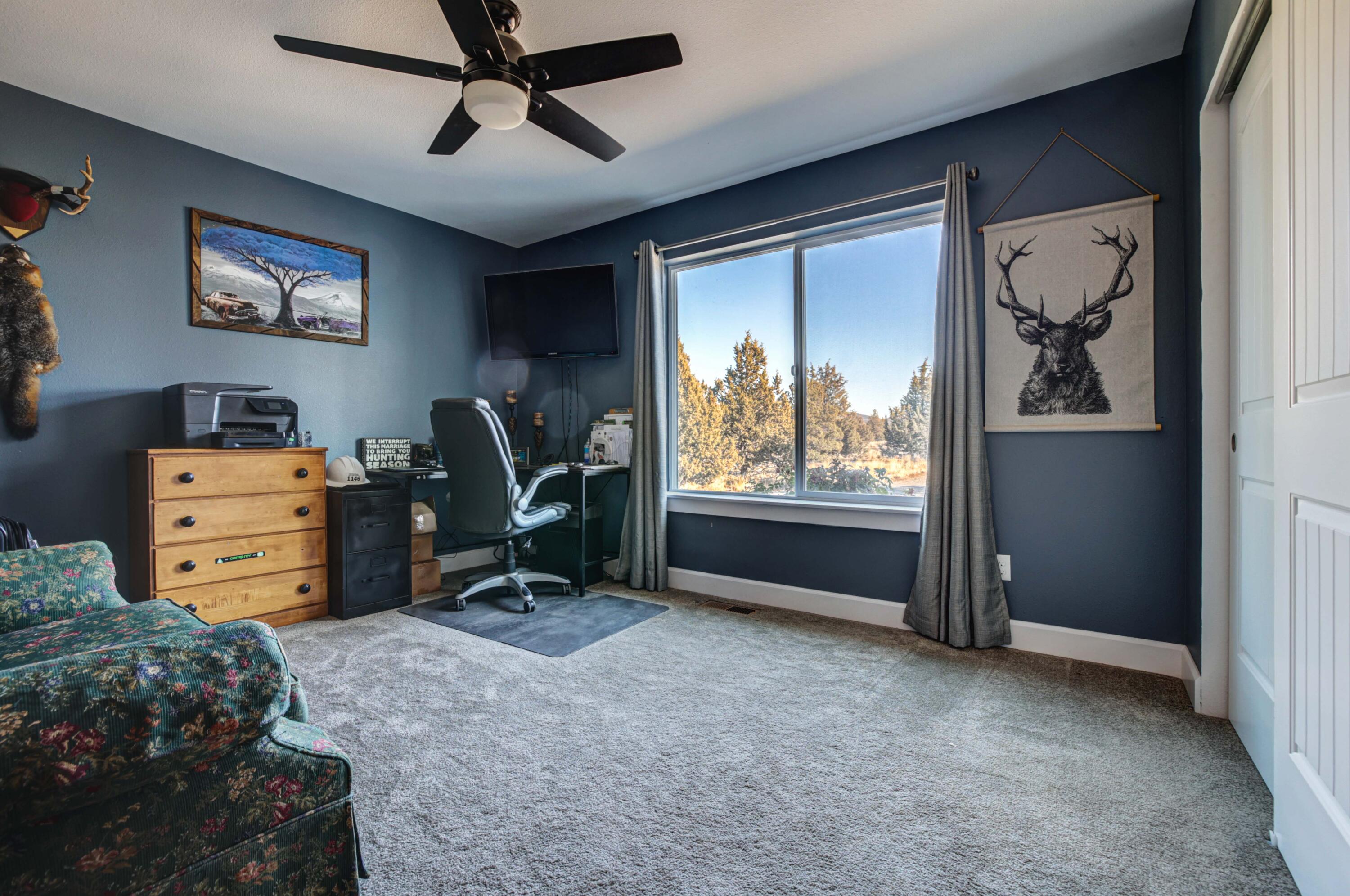 12951 Southeast Falcon Ridge Road Prineville, OR 97754 - Photo 18 of 33 4th Bedroom/Office