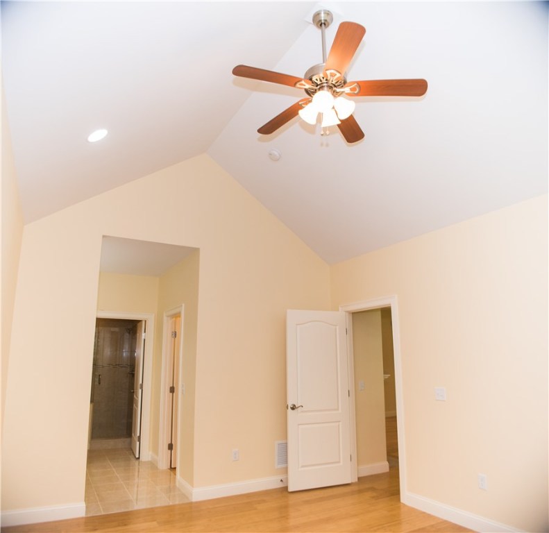 315 Old River Road, Unit 25 Lincoln, RI 02838 - Photo 13 of 28 1st floor master