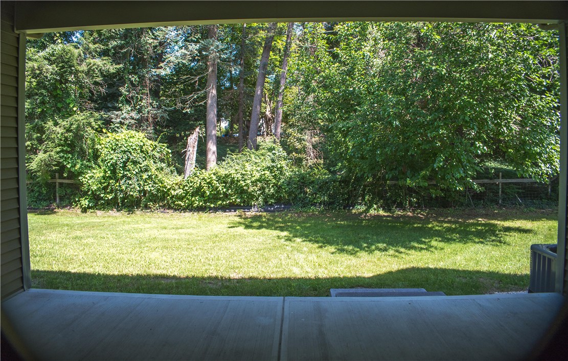 315 Old River Road, Unit 25 Lincoln, RI 02838 - Photo 28 of 28 Rear yard behind unit