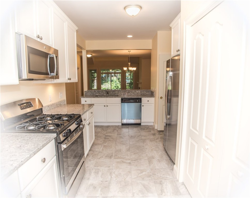 315 Old River Road, Unit 25 Lincoln, RI 02838 - Photo 8 of 28 Gallery Image 8