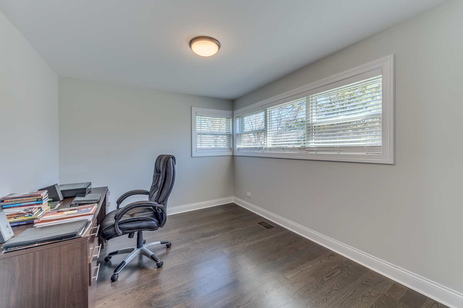 408 Warren Road Glenview, IL 60025 - Photo 17 of 28