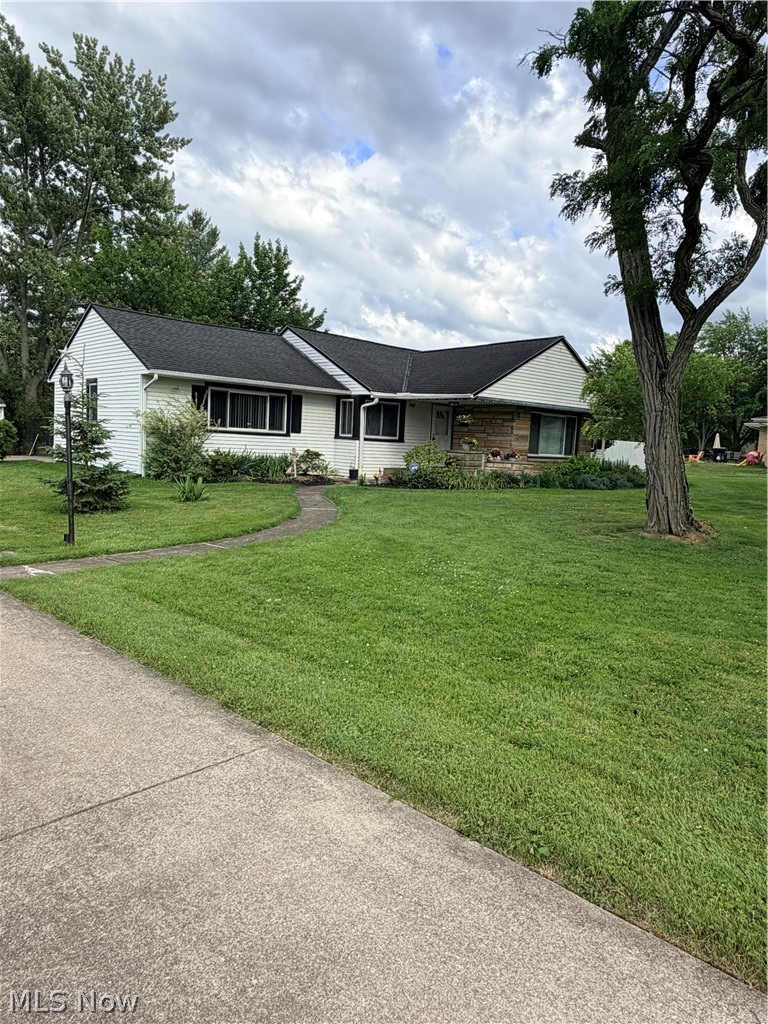 15381 Howe Road Strongsville, OH 44136 - Photo 2 of 50