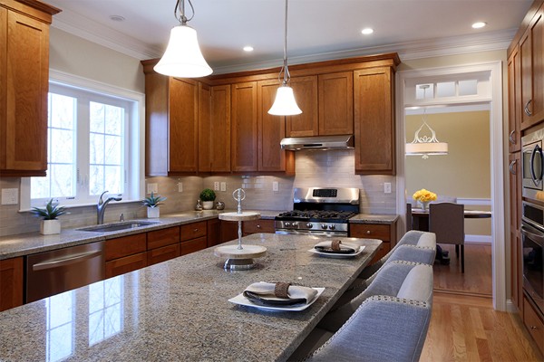 7 Burton Road Burlington, MA 01803 - Photo 9 of 30 Gallery Image 9