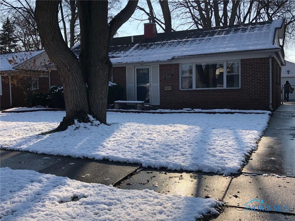 4543 Thackeray Road Maumee, OH 43537 - Photo 1 of 23 Gallery Image 1