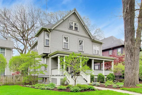 1235 Maple Avenue, Evanston, IL 60202