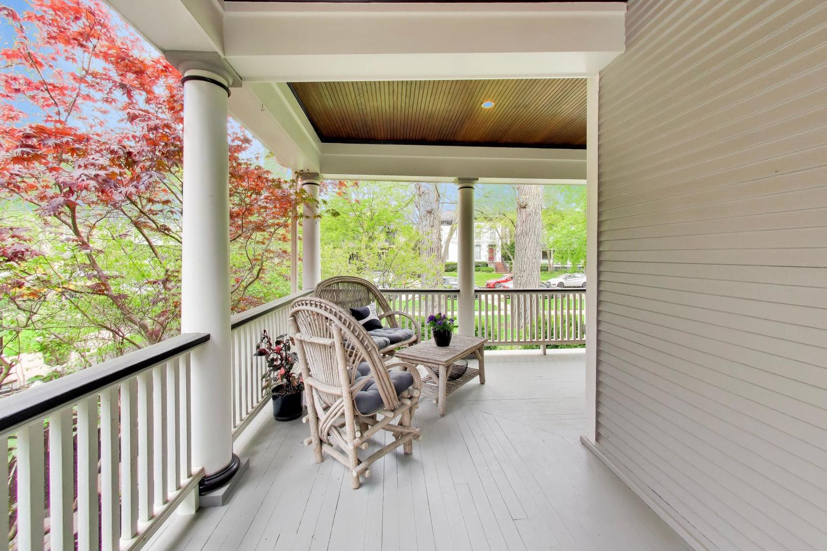 1235 Maple Avenue Evanston, IL 60202 - Photo 5 of 57