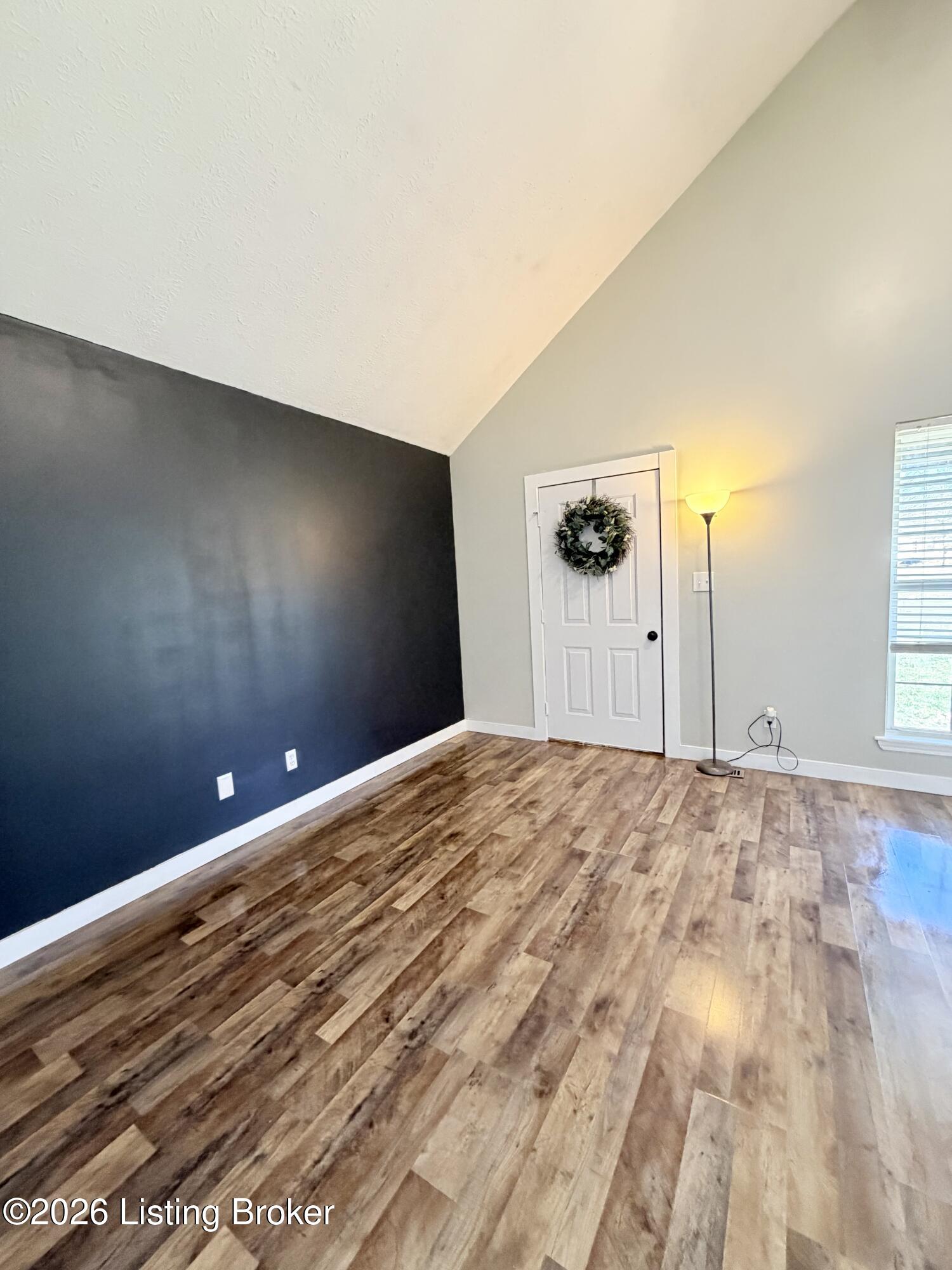 810 Rolling Ridge Circle Simpsonville, KY 40067 - Photo 6 of 29 Living Room 3