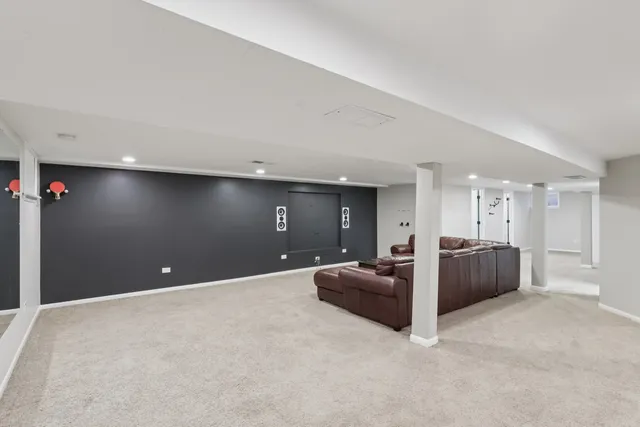 $619,000 | 6803 Keeler Avenue, Lincolnwood, IL 60712