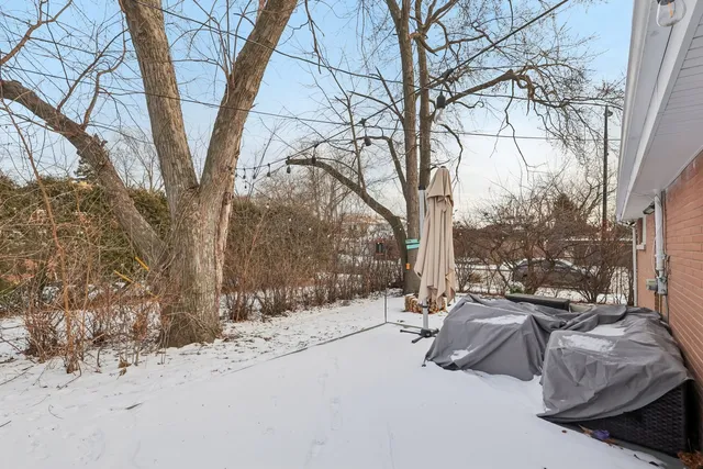 $619,000 | 6803 Keeler Avenue, Lincolnwood, IL 60712