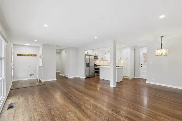 $619,000 | 6803 Keeler Avenue, Lincolnwood, IL 60712