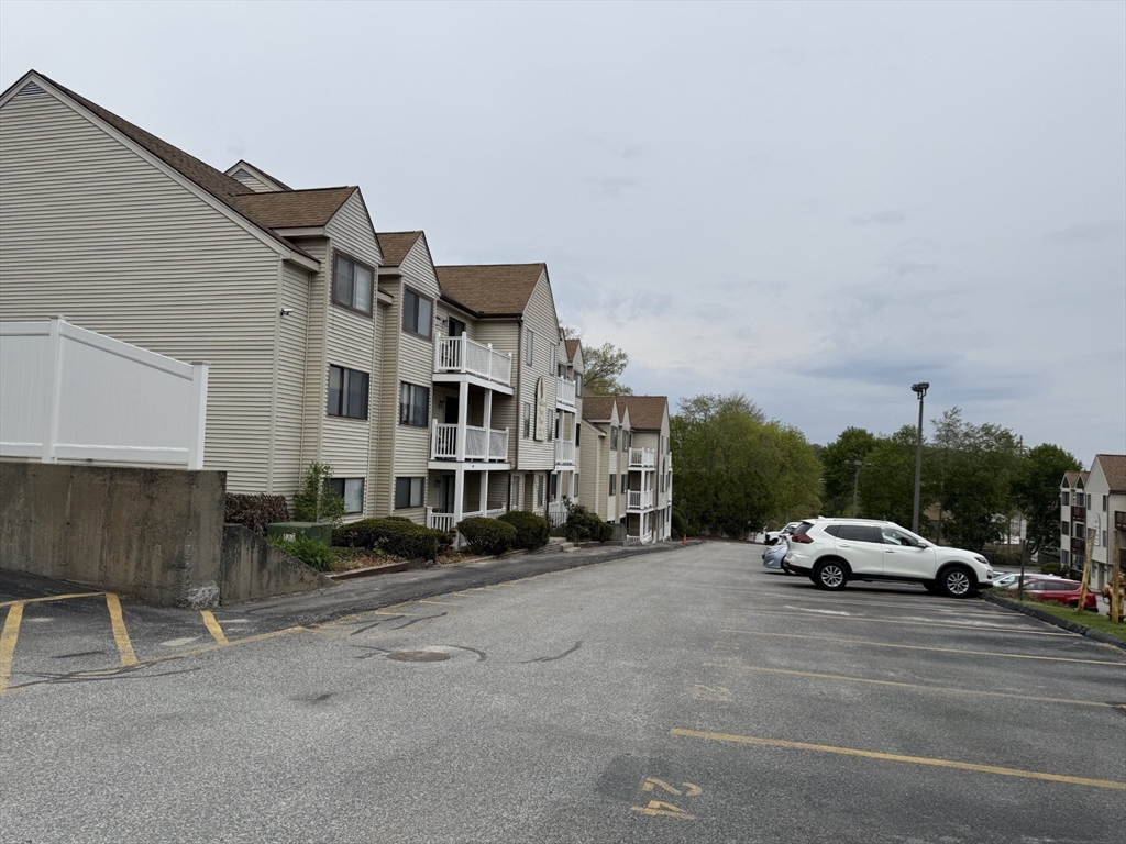 11 Hulbert Road, Unit 13 Worcester, MA 01603 - Photo 22 of 23