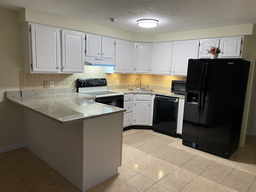 11 Hulbert Road, Unit 13 Worcester, MA 01603 - Photo 7 of 23