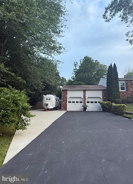 1247 Silver Run Drive Pasadena, MD 21122 - Photo 4 of 100 Concrete Driveway for camper, boat or car trailer