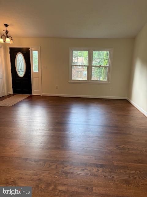 1247 Silver Run Drive Pasadena, MD 21122 - Photo 9 of 100 Living Room