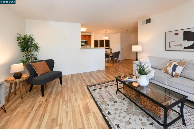 $299,000 | 1420 Bel Air Drive, Unit 207, Concord, CA 94521