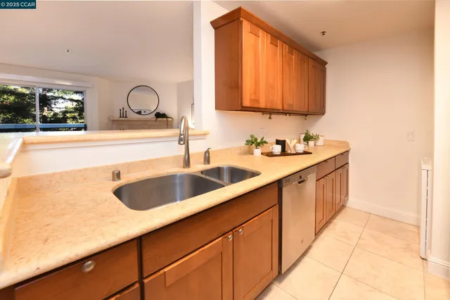 $299,000 | 1420 Bel Air Drive, Unit 207, Concord, CA 94521