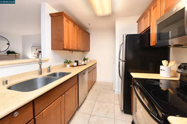 $299,000 | 1420 Bel Air Drive, Unit 207, Concord, CA 94521