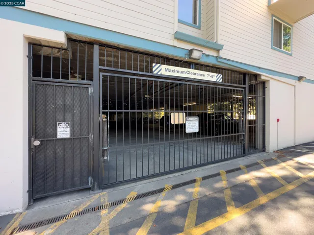 $299,000 | 1420 Bel Air Drive, Unit 207, Concord, CA 94521